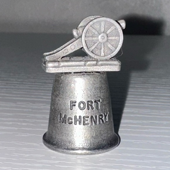 Fort McHenry Pewter Thimble - Picture 5 of 7